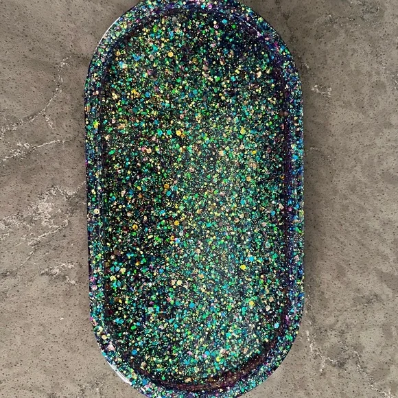 Hand Crafted Glitter Heart Trays - Purple, Pink, Green - Picture 2 of 5